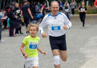Martin Graf beim Joggen am Lauf gegen Rassismus in Zürich